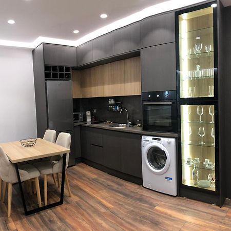 Alajs Apartament Vlorë Eksteriør billede