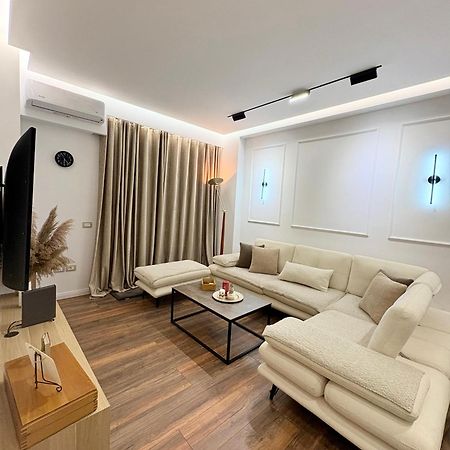 Alajs Apartament Vlorë Eksteriør billede