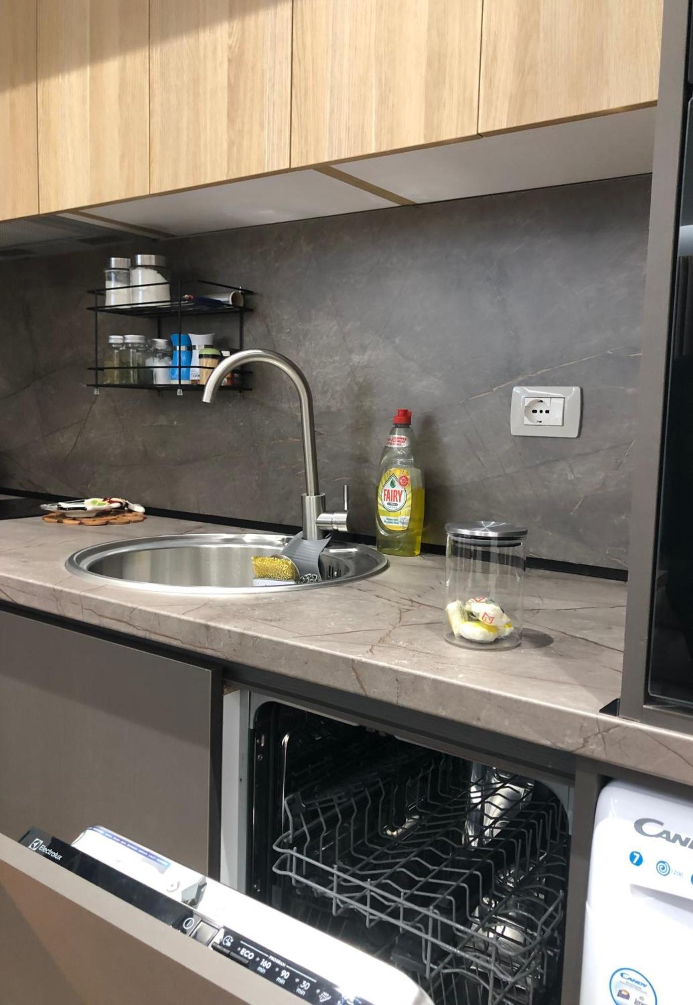 Alajs Apartament Vlorë Eksteriør billede