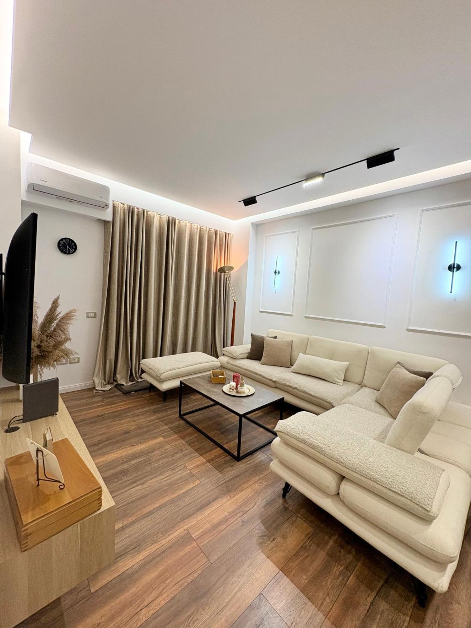 Alajs Apartament Vlorë Eksteriør billede