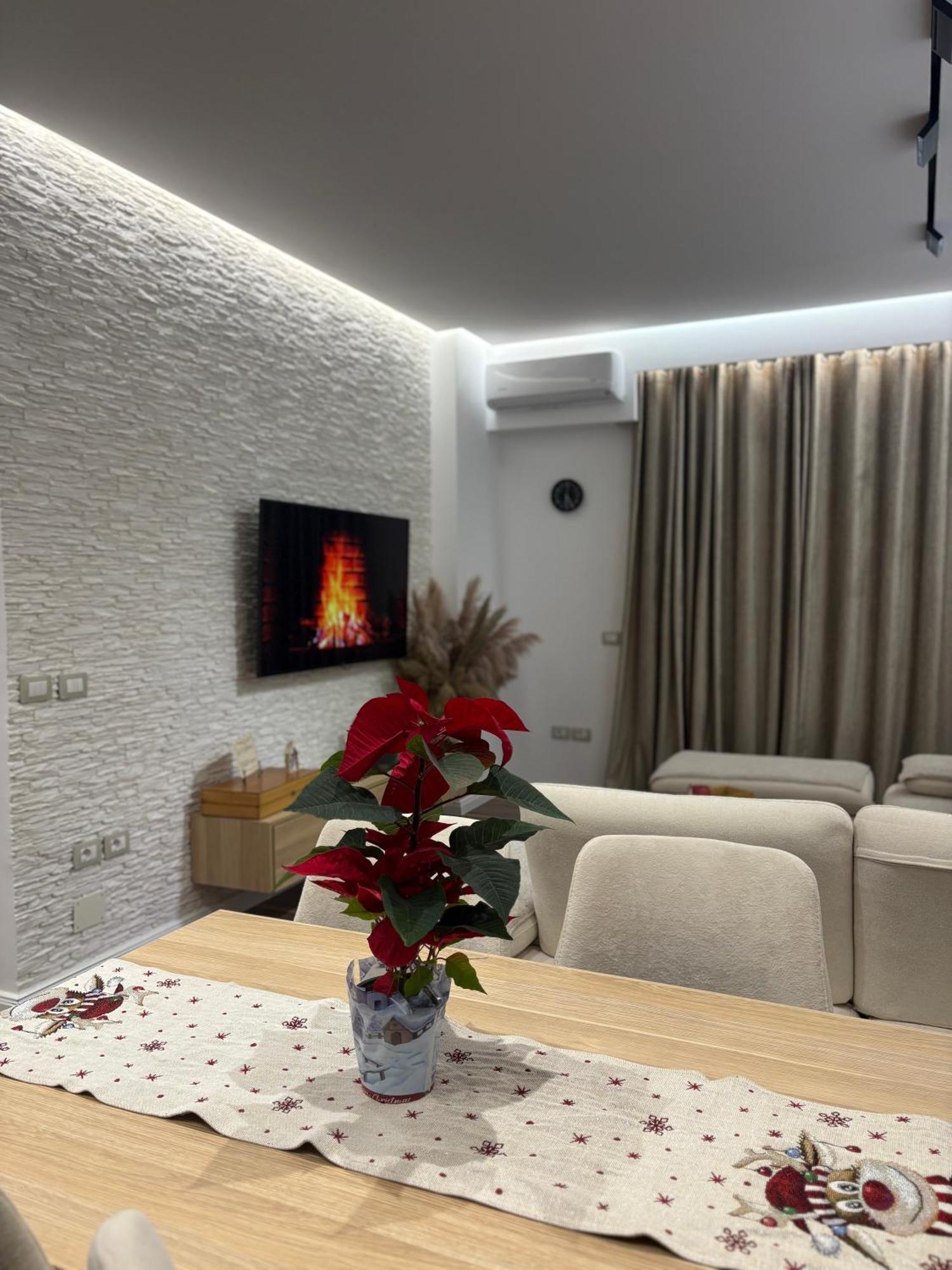 Alajs Apartament Vlorë Eksteriør billede